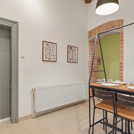 Cismigiu - Spacious 2br Βουκουρέστι
